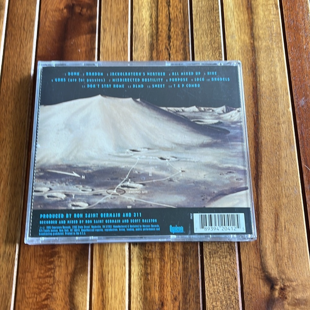 1995 311 CD​ - Picture 2 of 4